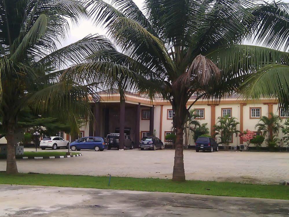 Tiffany Hotel And Towers Imogwu-Agwa Eksteriør bilde