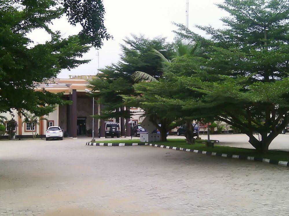 Tiffany Hotel And Towers Imogwu-Agwa Eksteriør bilde